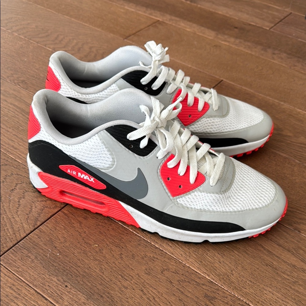 Nike Air Max 90 Golf Sneakers in OG infrared and white colorway. Mens size 13.